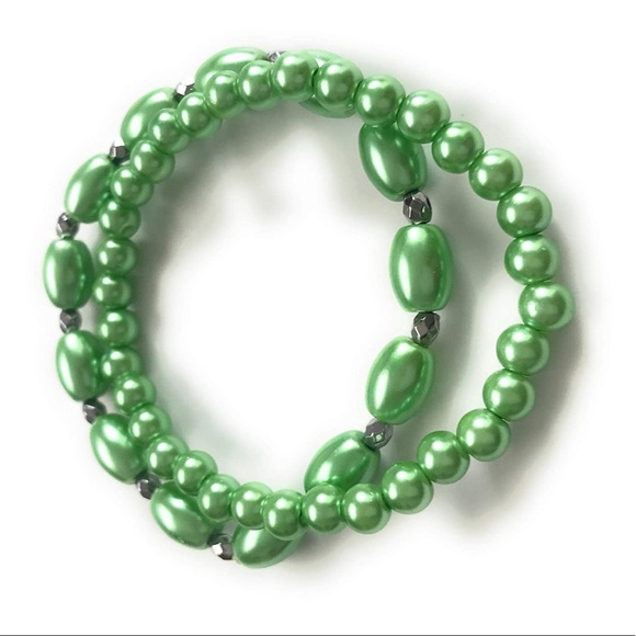 Set of 2 Green Faux Pearl Beaded Stretch Bracelets - Picture 4 of 5